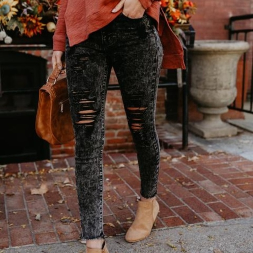 ⭐VICI Revolver Distressed Ankle Skinny - Picture 5 of 5